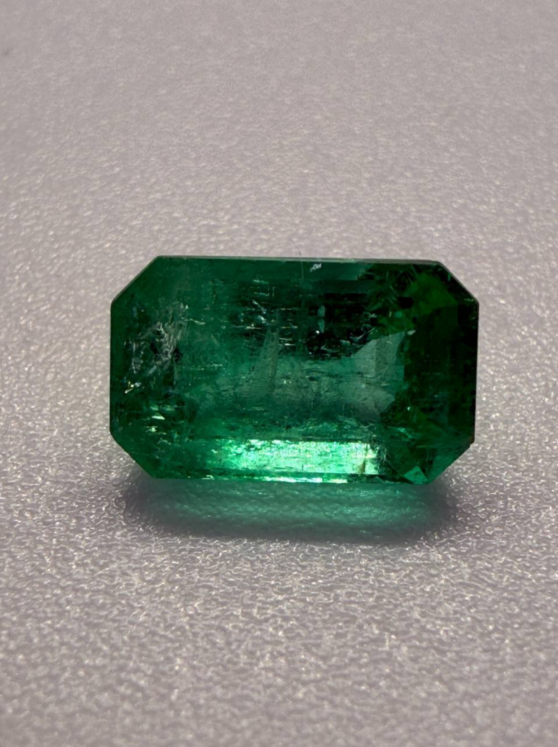 2.7ct Panjshir Emerald | Certified Vivid Green | 10x6.5mm Precision Cut - Image 4