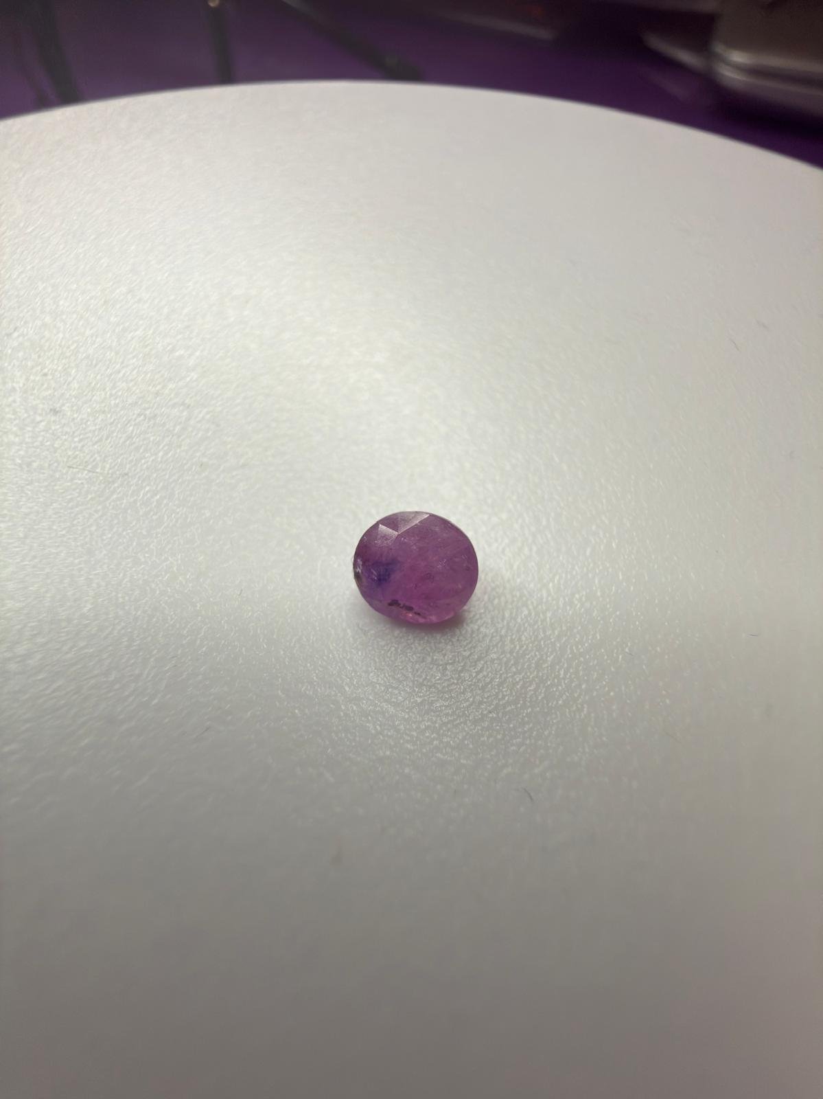 Ruby 1.40 ct 6x7mm - Image 2
