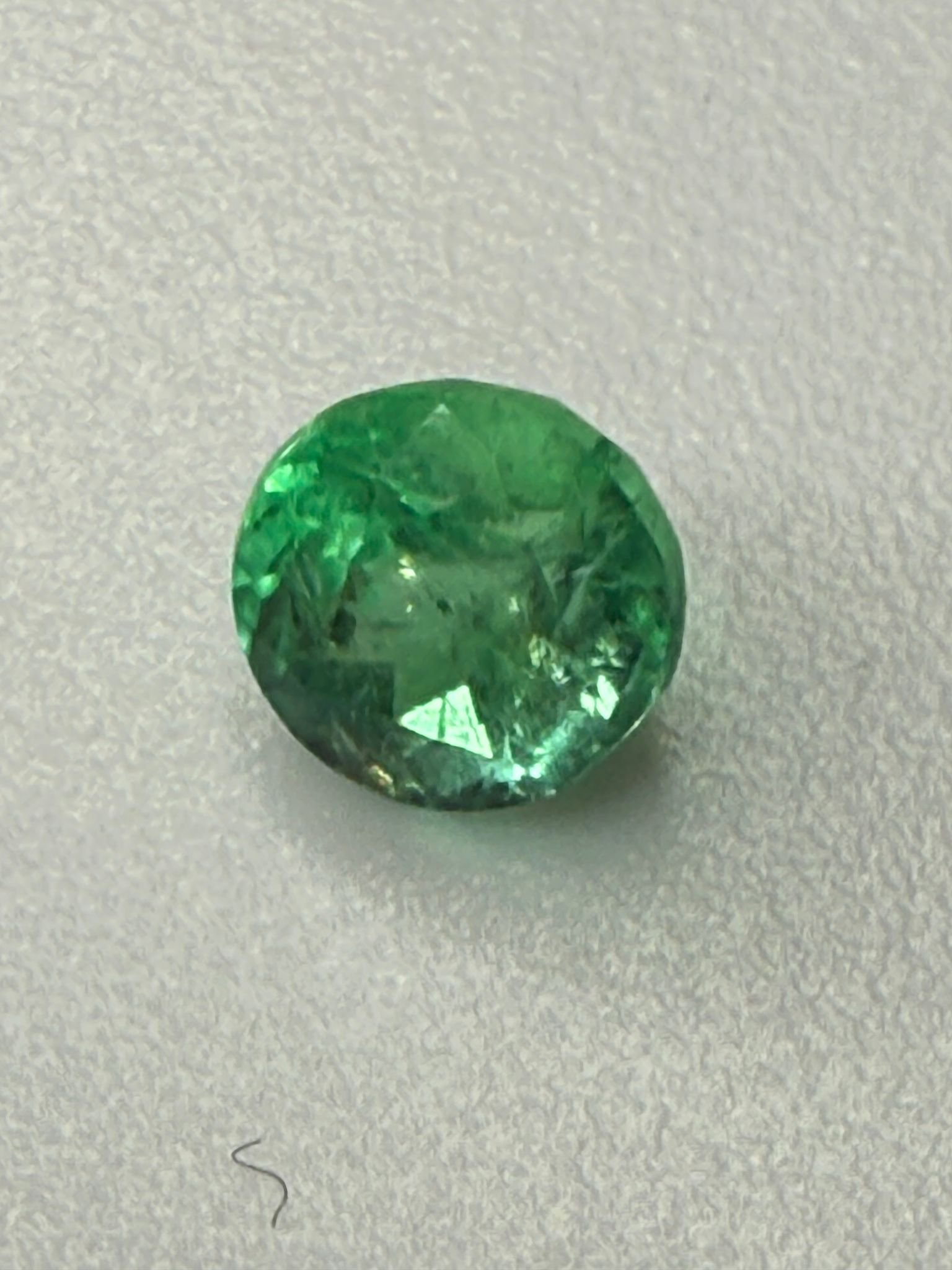 Emerald 2.4ct 5x5,5mm
