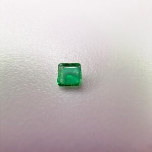 Emerald 0.35ct 5x5mm