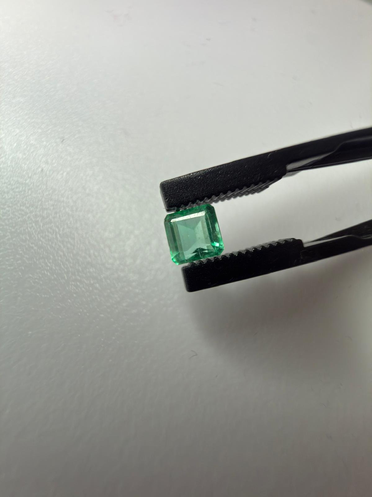 Emerald .35ct 5x5mm - Image 2