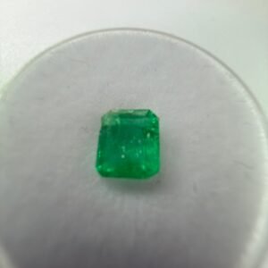 Emerald 0.75ct 7x6mm