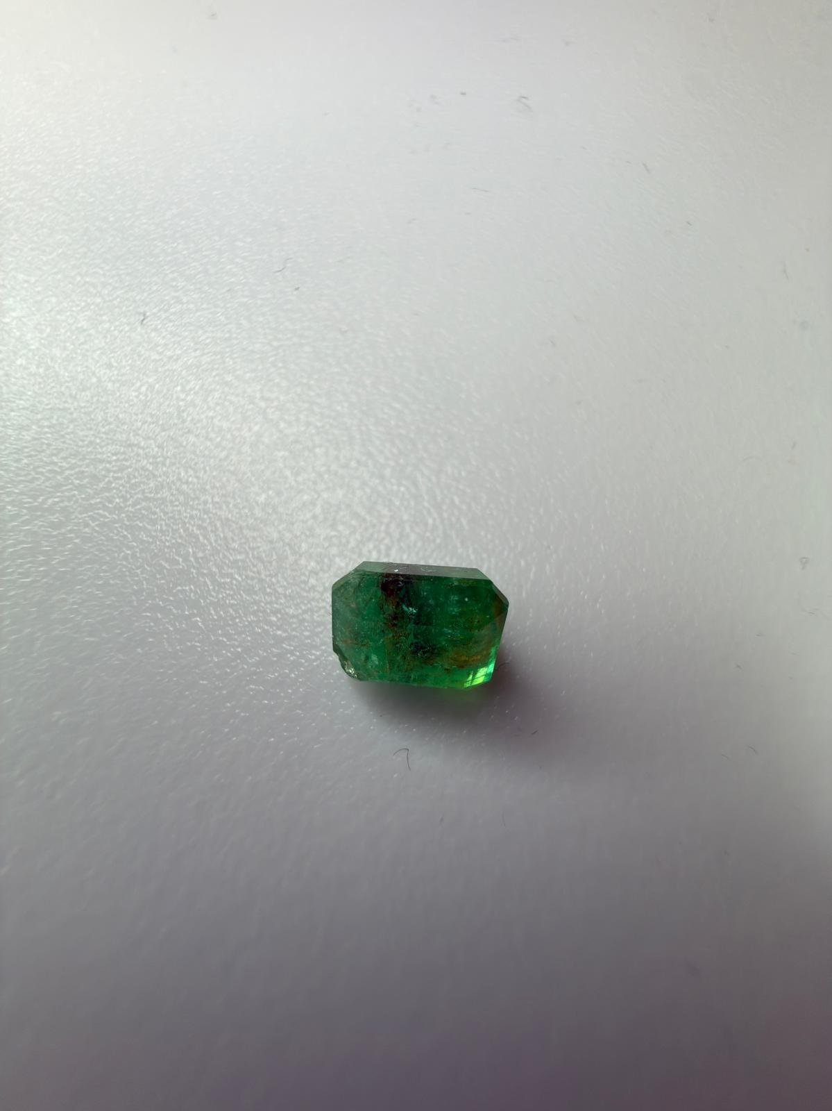 Emerald 2.4ct 8x7x7 - Image 4