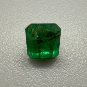 Emerald 2.4ct 8x7x7