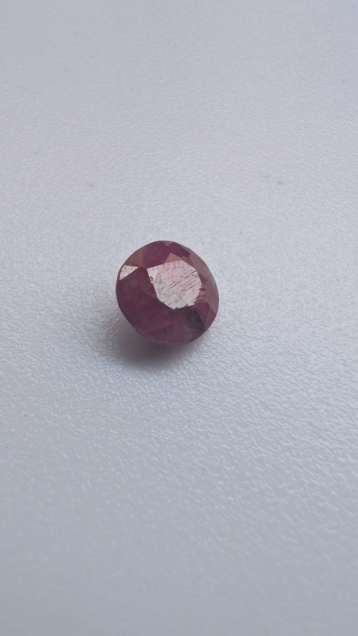 CERTIFIED 3.5ct Pinkish-Red Ruby | 10x10mm Brilliant Round Cut - Image 2